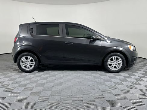 Used 2015 Chevrolet Sonic LT image 8