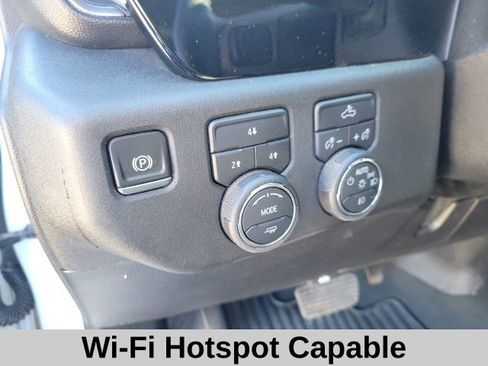 Used 2025 Chevrolet Silverado 2500 LT w/ Convenience Package image 10