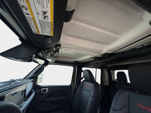 New 2026 Jeep Gladiator Rubicon w/ Safety Group image 33