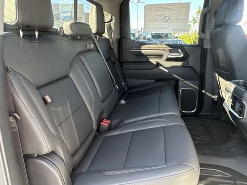 New 2026 GMC Sierra 1500 SLT w/ SLT Premium Package AWD/4WD image 28
