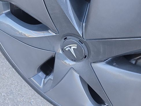 Used 2020 Tesla Model 3 Standard Range Plus image 26