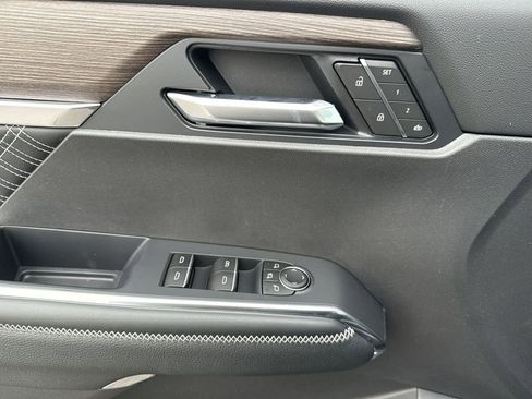 New 2026 GMC Acadia Denali w/ Super Cruise Package image 15