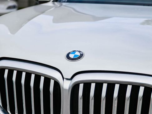 Used 2024 BMW X5 xDrive40i image 11