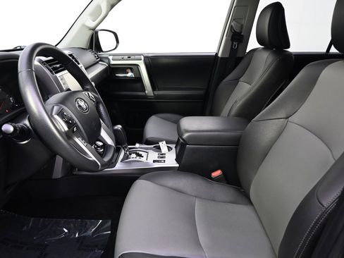 Used 2022 Toyota 4Runner SR5 Premium image 13