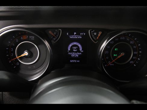 Used 2023 Jeep Wrangler Unlimited Sport AWD/4WD image 8