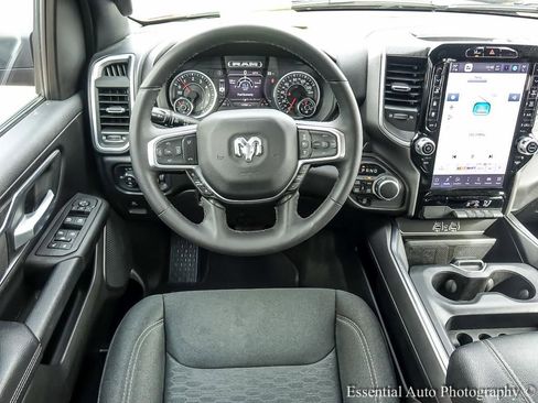 Used 2025 RAM 1500 Big Horn AWD/4WD image 14