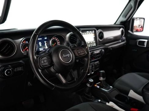 Used 2021 Jeep Wrangler Unlimited Sport image 16