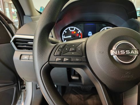 Used 2023 Nissan Altima 2.5 S FWD image 18
