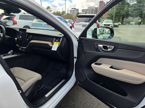 New 2026 Volvo XC60 B5 Core image 10
