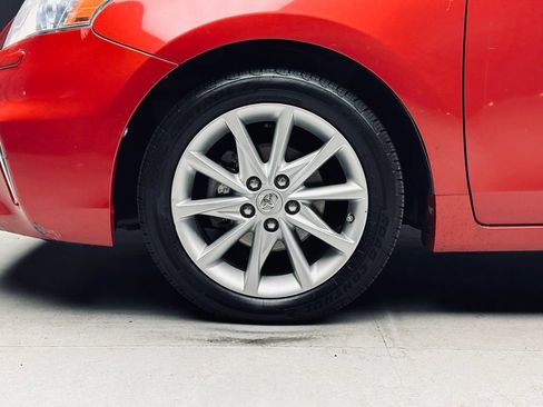 Used 2012 Toyota Prius V Five FWD image 33