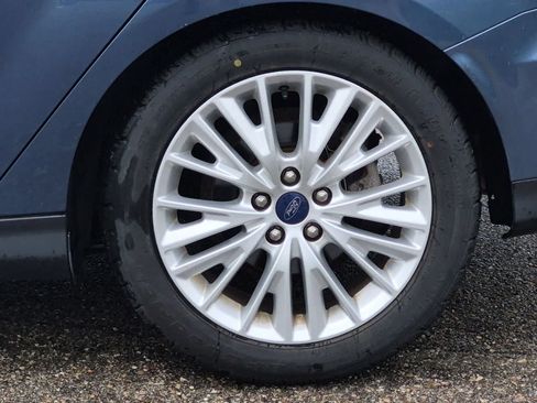 Used 2018 Ford Focus Titanium FWD image 14