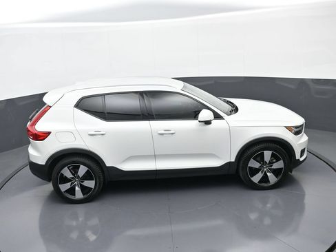 Used 2021 Volvo XC40 T5 Momentum w/ Protection Package Premier AWD/4WD image 35
