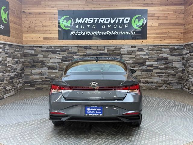Certified 2023 Hyundai Elantra SEL w/ Preferred Accessory Package FWD image 11