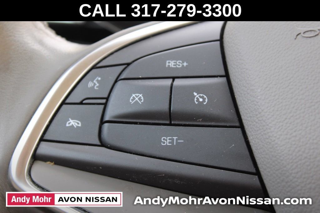 Used 2018 Cadillac XT5 Luxury w/ Driver Awareness Package AWD/4WD image 31