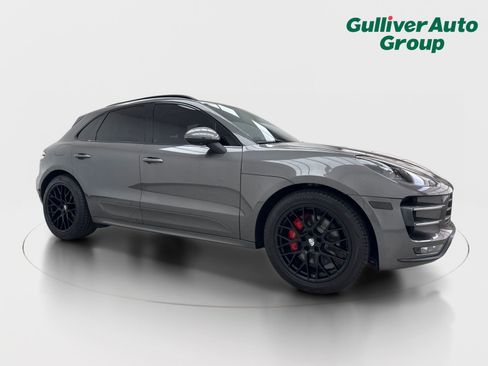 Used 2015 Porsche Macan Turbo AWD/4WD image 12