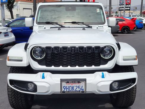 Used 2024 Jeep Wrangler High Altitude AWD/4WD image 32