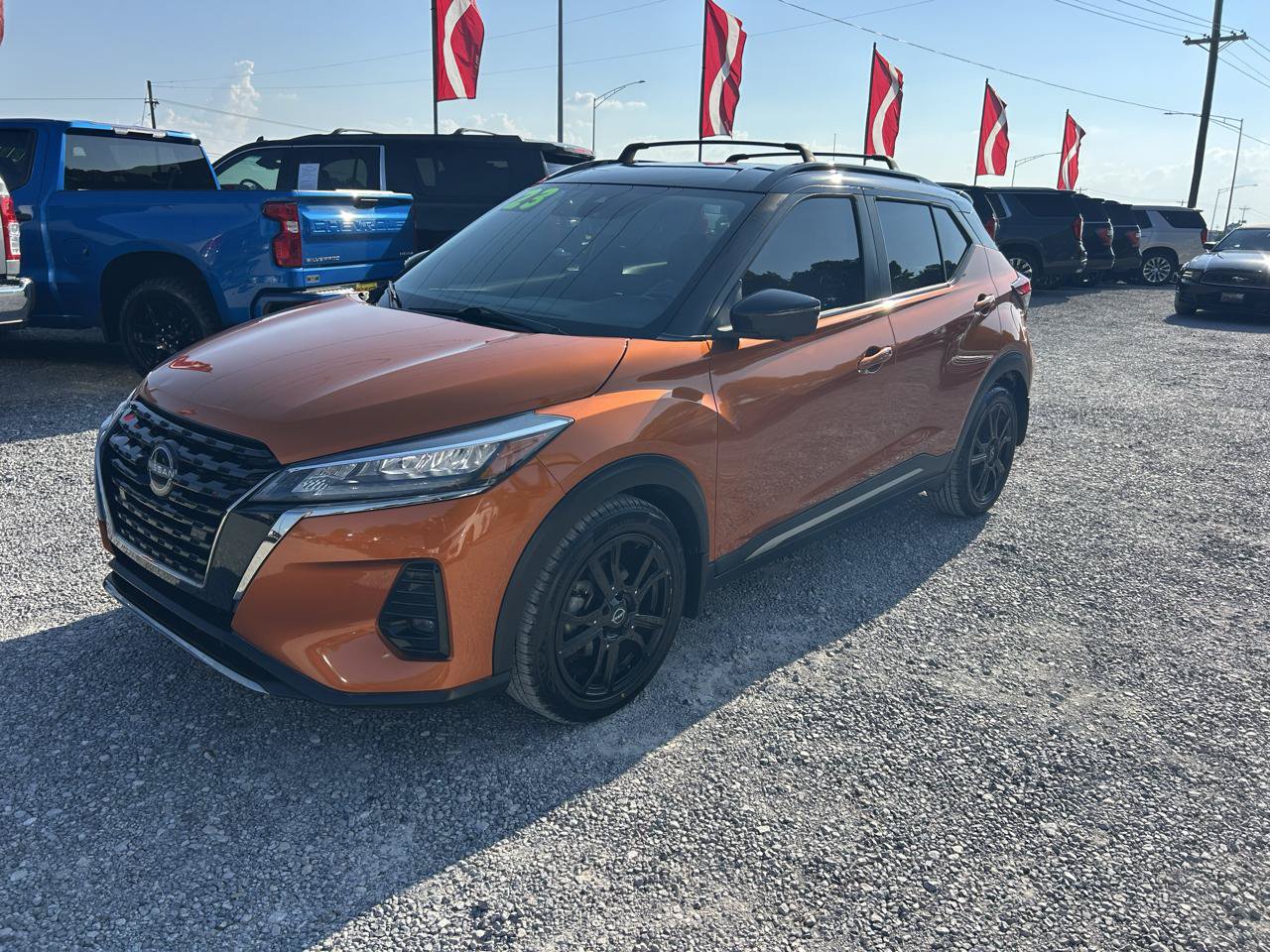 Used 2023 Nissan Kicks SR w/ SR Premium Package FWD image 17