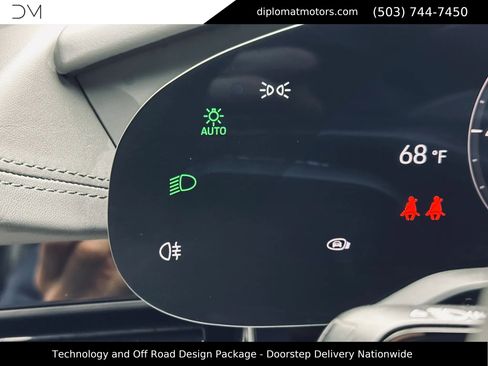 Used 2024 Porsche Taycan 4 Cross Turismo w/ Technology Package (P6F) image 34