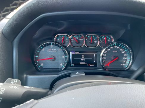 Used 2018 Chevrolet Silverado 1500 LT w/ All Star Edition AWD/4WD image 8