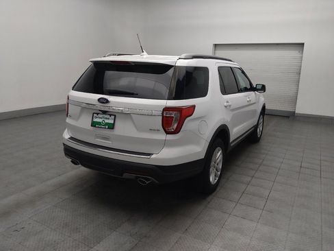 Used 2018 Ford Explorer XLT w/ Equipment Group 201A image 9
