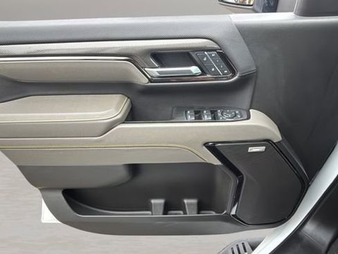 Used 2025 Chevrolet Silverado 2500 ZR2 image 23