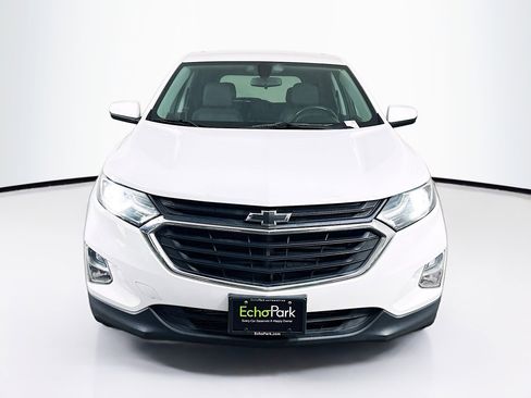 Used 2018 Chevrolet Equinox LT image 2