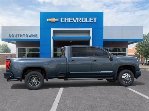 New 2026 Chevrolet Silverado 3500 High Country w/ High Country Premium Package image 5