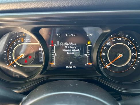 Used 2024 Jeep Gladiator Overland AWD/4WD image 20