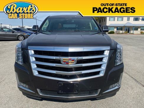 Used 2017 Cadillac Escalade ESV Luxury image 2