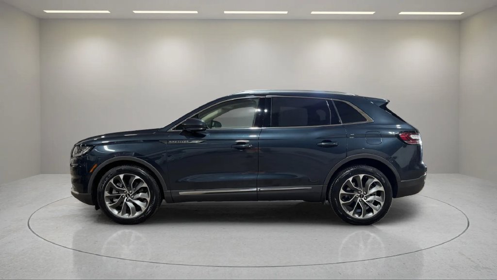 Certified 2023 Lincoln Nautilus Reserve AWD/4WD image 17