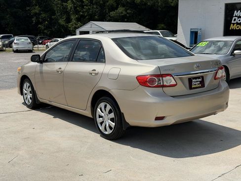 Used 2012 Toyota Corolla LE FWD image 5