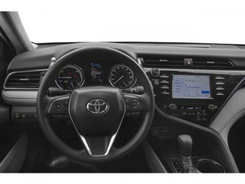 Used 2019 Toyota Camry LE image 10