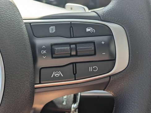 Used 2024 Kia Sportage LX image 25