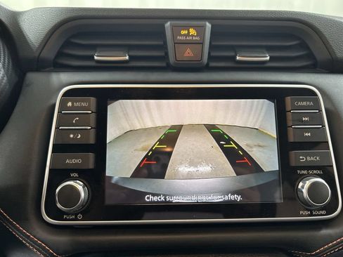 Used 2020 Nissan Versa SR w/ Convenience Package FWD image 15