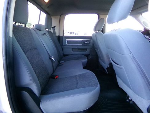 Used 2019 RAM 1500 Big Horn AWD/4WD image 15