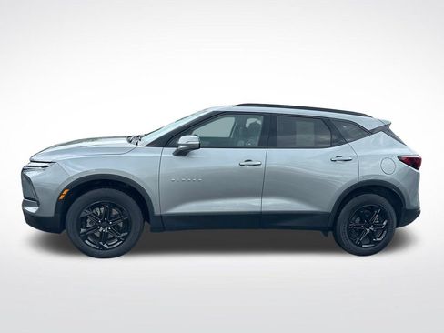 Used 2023 Chevrolet Blazer LT w/ LPO, Floor Liner Package FWD image 2