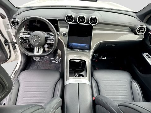 Used 2025 Mercedes-Benz GLC 43 AMG 4MATIC image 22