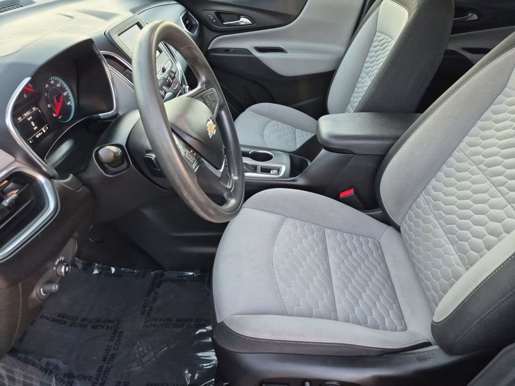Used 2020 Chevrolet Equinox LS w/ LS Convenience Package FWD image 11