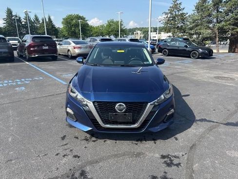 Used 2020 Nissan Altima 2.5 S FWD image 2