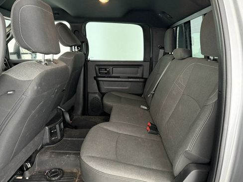 Used 2024 RAM 2500 Tradesman w/ Chrome Appearance Group AWD/4WD image 15