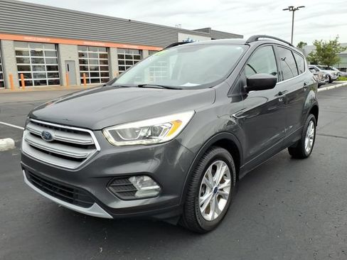 Used 2019 Ford Escape SEL AWD/4WD image 3