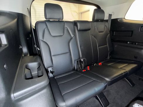 Used 2022 Kia Telluride LX image 37