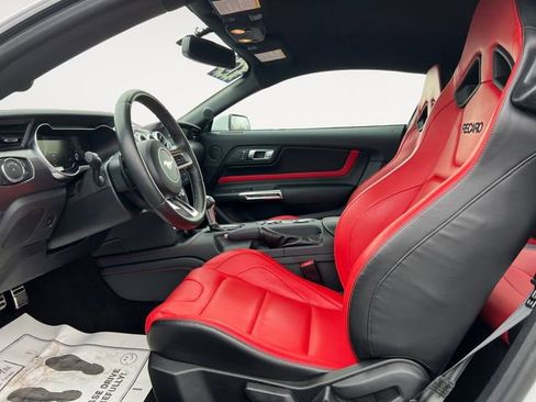 Used 2019 Ford Mustang GT Premium w/ GT Performance Package image 9