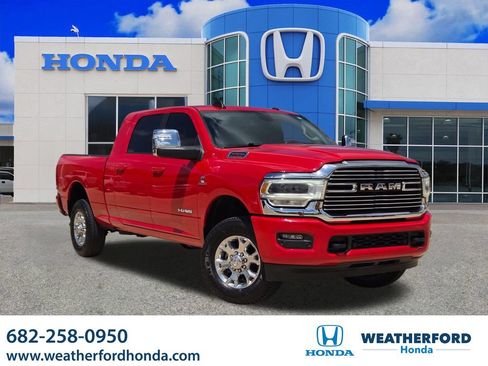 Used 2024 RAM 2500 Laramie AWD/4WD image 1