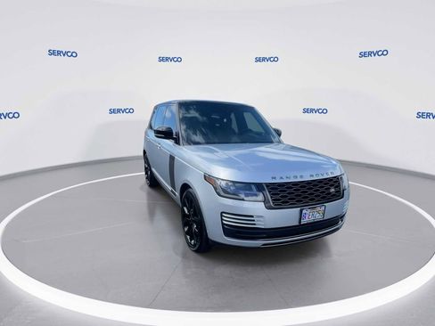 Used 2020 Land Rover Range Rover HSE image 3