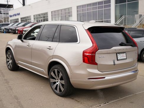 New 2025 Volvo XC90 T8 Plus w/ Protection Package Premier image 7