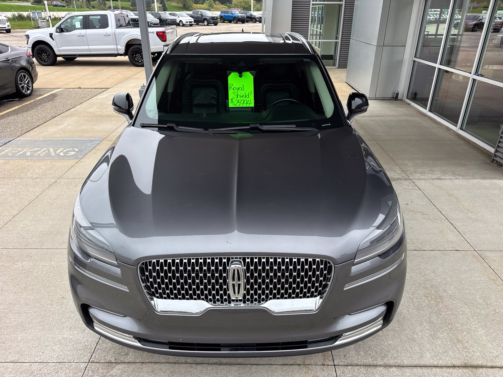 Used 2021 Lincoln Aviator Reserve AWD/4WD image 11
