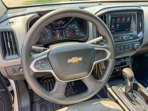 Used 2022 Chevrolet Colorado W/T w/ WT Convenience Package RWD image 12