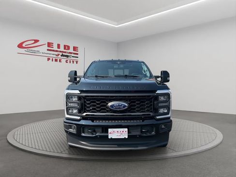 Used 2023 Ford F250 Lariat w/ Lariat Ultimate Package AWD/4WD image 13