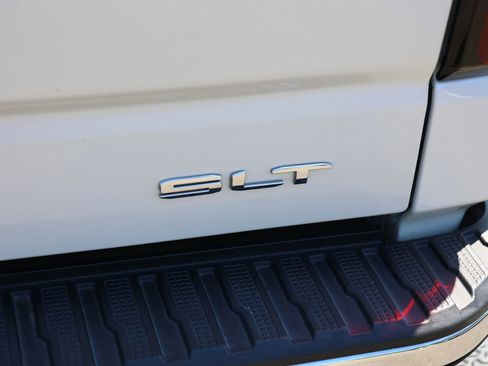 Used 2020 GMC Sierra 1500 SLT w/ SLT Convenience Package AWD/4WD image 13